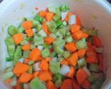 Foto del paso 12 de la receta: Sopa imperial de verduras con tronchos de coliflor y brócoli