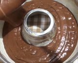 Foto langkah ke 4 dari resep Bolu Coklat Panggang.