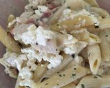 Sajtos-szalonnás csirkés penne recept fázis 6 fotója