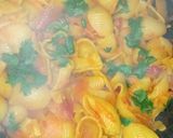 A picture of step 1 of Pasta and Chicken sauce 😋.