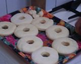 Foto langkah ke 6 dari resep Donat Goreng Sederhana.