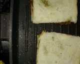 A picture of step 3 of Motton kheema sandwich.