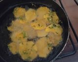 A picture of step 6 of Bhajia with rice flour.