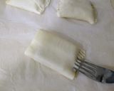 A picture of step 5 of Chocolate Napolitanas.