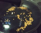 Foto langkah ke 3 dari resep Popcorn caramel cepat.