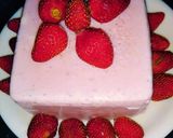 A picture of step 5 of Strawberry Mint Icecream.