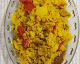 A picture of step 3 of Veg yellow pulao.