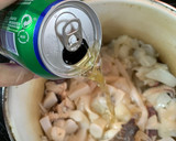 Foto del paso 6 de la receta: Sepia en salsa de cebolla y cerveza