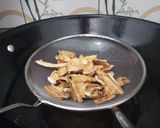 Foto langkah ke 1 dari resep Ikan Asin Balado.