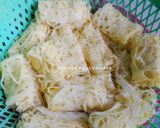 Foto langkah ke 3 dari resep Roti Jala Kuah Kari.