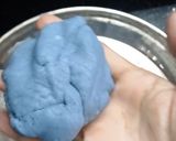 A picture of step 3 of Blue Pea Cranberry Ukdiche Modak.
