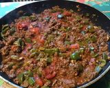 Une image de l'étape 12 de Bœuf épicé aux poivrons verts et tomates.