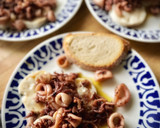 Foto del paso 3 de la receta: Medallones de merluza con chipirones al aceite de ajo y perejil