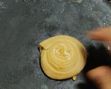 A picture of step 5 of Egg Lachha Paratha.
