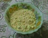 A picture of step 1 of Wheat flour and besan ka halwa.