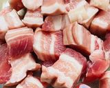 Foto langkah ke 1 dari resep Crispy Pork Belly Bites Air Fryer.