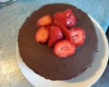 Csokis epertorta recept fázis 4 fotója