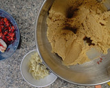 Foto del paso 6 de la receta: Cookies de chocolate blanco y fresas