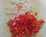 Foto del paso 1 de la receta: Huevo con tomate y cebolla