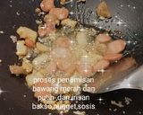 Foto langkah ke 3 dari resep Mie goreng daun katuk.