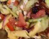 Une image de l'étape 2 de Salade froide : pâtes à la grecque.