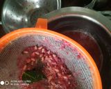 A picture of step 3 of Pomogranate juice.