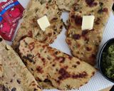 A picture of step 4 of Aloo roti.