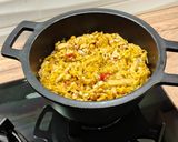 Foto del paso 8 de la receta: Repollo con garbanzos y bacalao al ajo negro