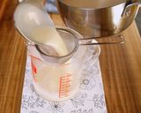 A picture of step 6 of Easy! Caramel Banana Milk Pudding.