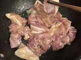 Gà xào nấm kim châm
