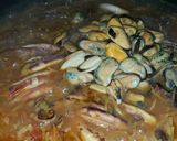Foto del paso 16 de la receta: Fideuá con mariscos