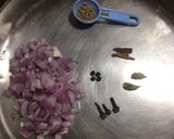 A picture of step 4 of Chicken Hariyali.