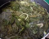 Foto langkah ke 1 dari resep Tumis pedas daun singkong.
