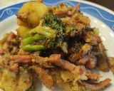 Foto del paso 7 de la receta: Coliflor, Brócoli, Zanahoria y Patata al Wok a la Mantequilla y Yakiniku con Bacon
