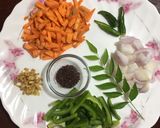 A picture of step 1 of Semolina Vegetable Upma.