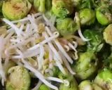 Foto del paso 5 de la receta: Repollitos de Bruselas en manteca de salvia y orégano