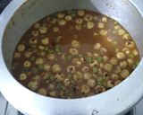 A picture of step 3 of Matar makhana curry.