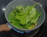 Foto langkah ke 3 dari resep Tumis bayam jagung.