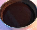 Gambar langkah 4 resipi Chocolate Blackout Cake.