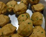 A picture of step 2 of Garlic thepla.