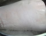 Foto del paso 2 de la receta: Codillo salmuerizado a las hierbas