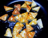 A picture of step 2 of Shahi paneer matar masala.