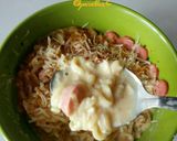 Foto langkah ke 4 dari resep Mie Instan Carbonara.