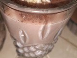 تحلية بالكاكاو والنشاء