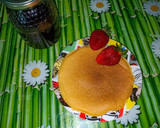 Foto del paso 3 de la receta: Tortitas de garbanzos con fresas y miel casera