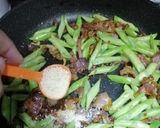 Gambar langkah 2 resipi Daging Salai Goreng Kacang Buncis.