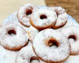 صورة لخطوة 5 من وصفة دوناتس هش وجميل 🌷😋 وسهل