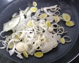 Foto del paso 6 de la receta: Ensalada templada de lentejas beluga