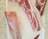 A picture of step 2 of Belly Pork onion and Apple.