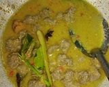 Foto langkah ke 5 dari resep Bola Daging Kari.